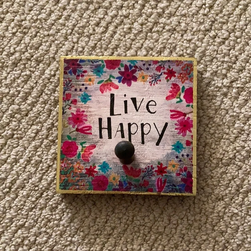 NEW Natural Life Live Happy Floral Entryway Key Holder Organizer Boho NWOT